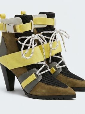 Steve Madden Lace Up Heeled Combat Boots Women's Size 9 Colorblock Mesh